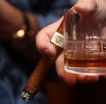 Cigar & Whiskey Pairing